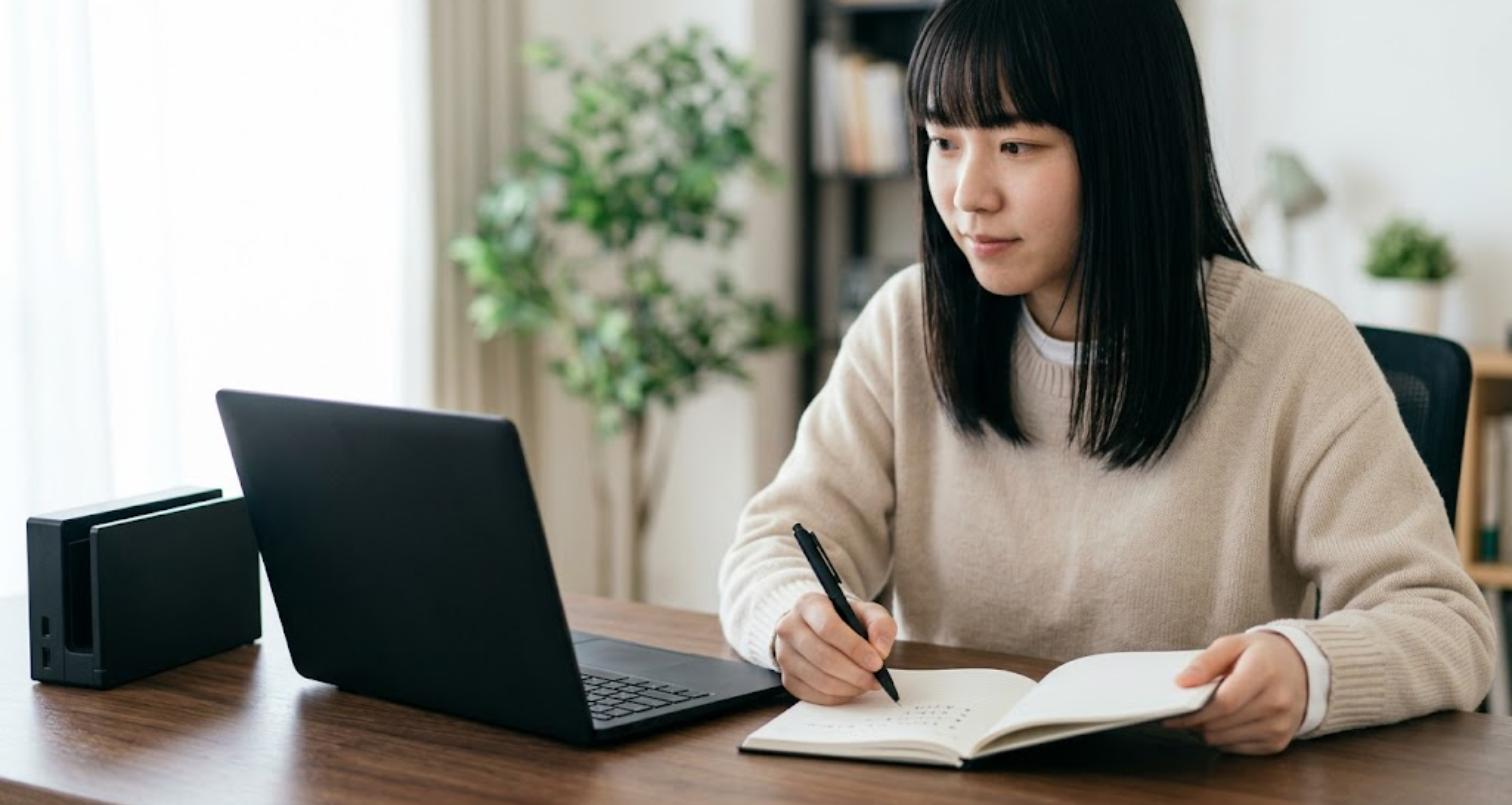 接続する機種ごとの出力上限を書き出して整理する（4Kモニター 選び方の手順）